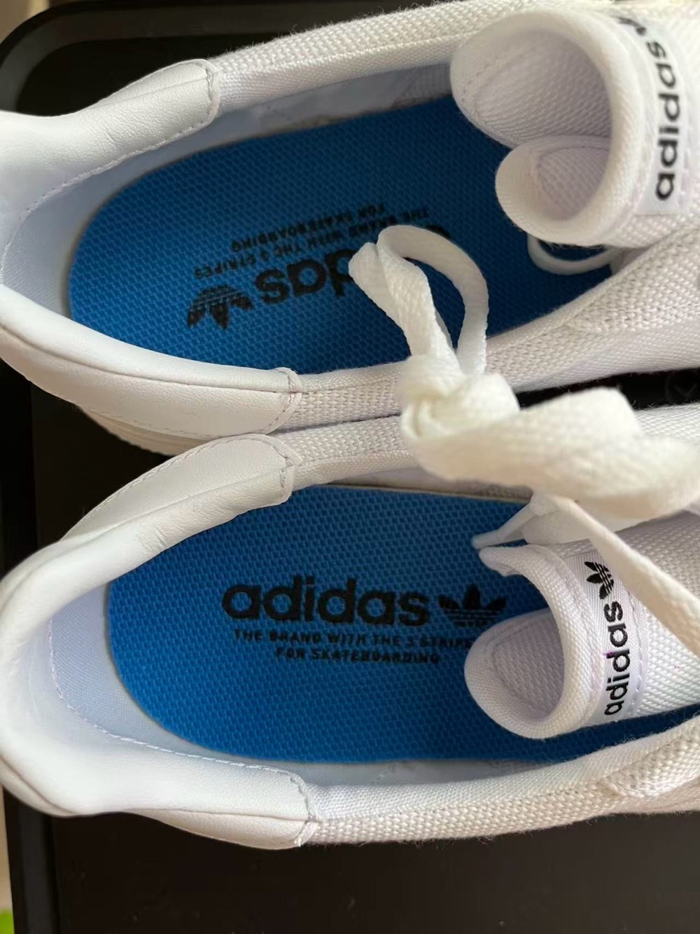 adidas White Low-Top Sneakers with Blue Insoles - Picture 3 of 5